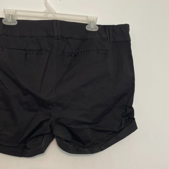 TORRID Plus Size 5 Inch Stretch Sateen Mid Rise Belted Short Black 20 - NO BELT - Picture 13 of 13